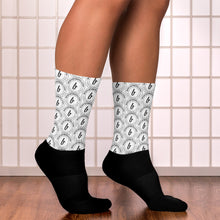 Load image into Gallery viewer, BodyByBoss Logo Socks